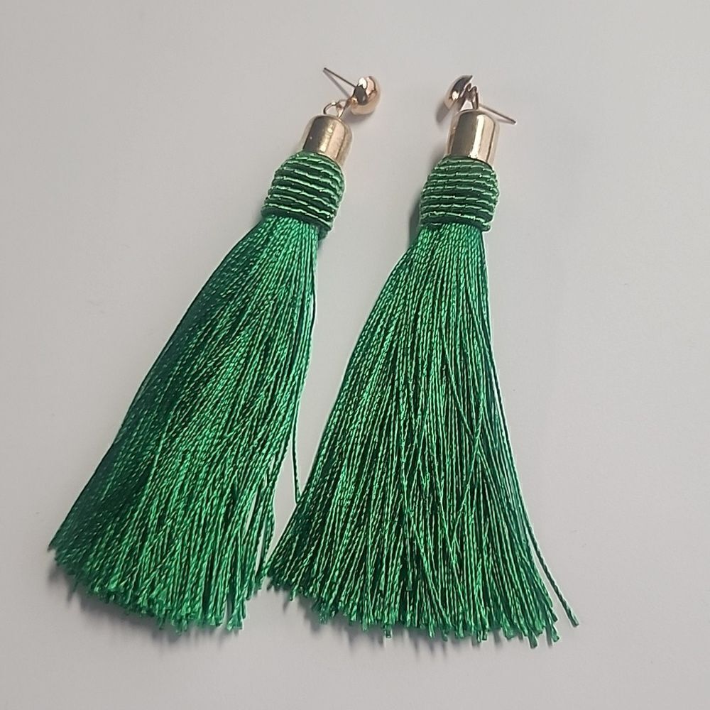 Green Tassel Earrings Gold Tone Long Length Womens Jewelry